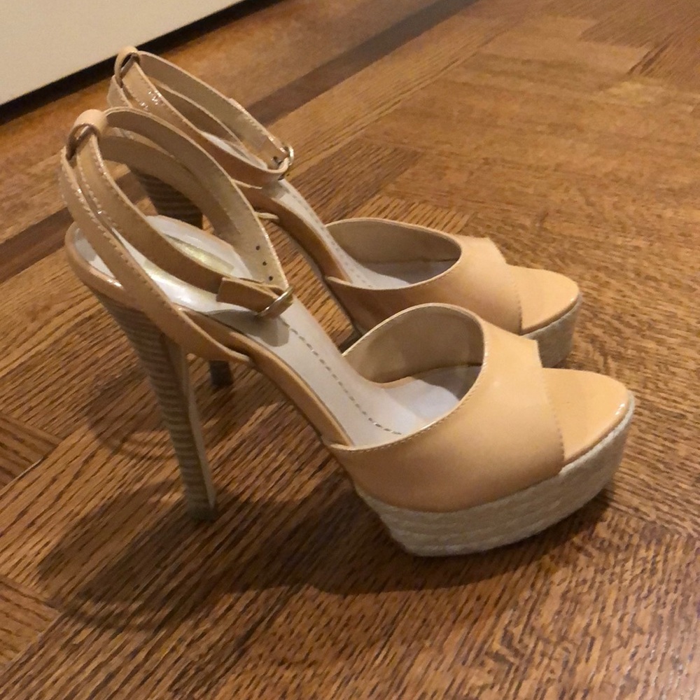 Dolce vita nude leather platform shoes with raffia size 8